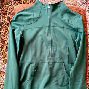 Women’s pullover top